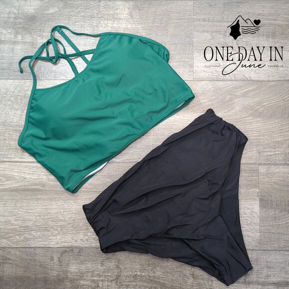 Zaful Other - Zaful Plus Size Tummy Control Sport Top Lace Up Back Bikini Swimsuit Size 2XL